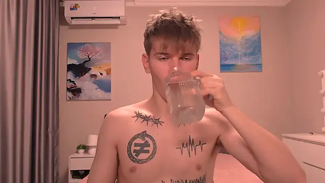 Snapshot of Fredd_Xanders chatting on December 17, 2025, 7:31 pm Fredd Xanders online show from December 17, 2025, 7:31 pm