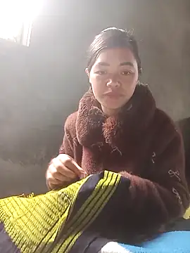 Snapshot of mon-monk chatting on December 15, 2025, 3:00 am mon-monk online show from December 15, 2025, 3:00 am