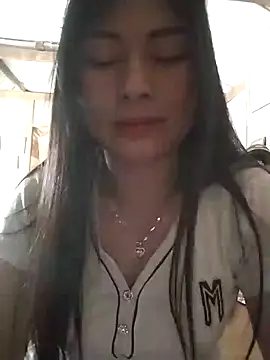 Snapshot of Paerl-sweet chatting on March 6, 2026, 7:27 am Paerl-sweet online show from March 6, 2026, 7:27 am