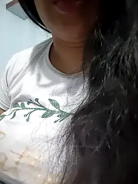 Snapshot of telugupravalli chatting on February 5, 2026, 3:11 am telugupravalli online show from February 5, 2026, 3:11 am