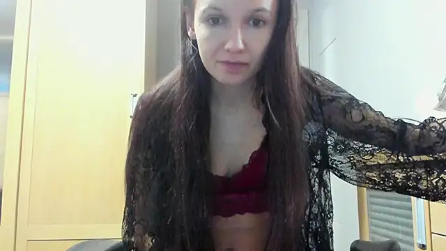 OliviaMuur online show from December 19, 2025, 5:03 am