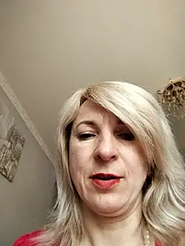 AhlyssaLove1155 online show from June 20, 2026, 3:59 pm