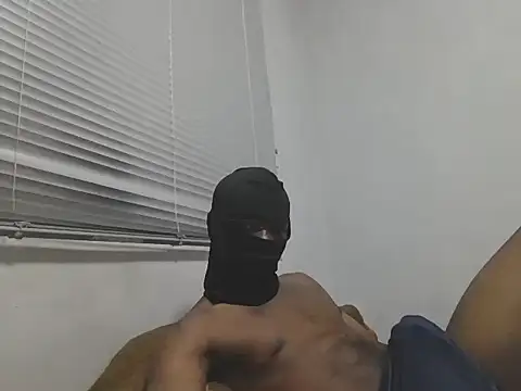 Snapshot of GentleShaya chatting on December 5, 2025, 6:48 pm GentleShaya online show from December 5, 2025, 6:48 pm