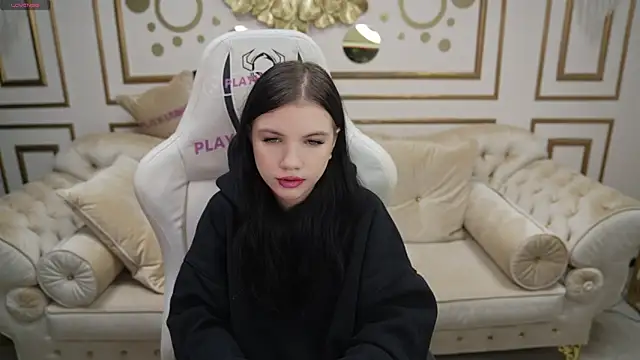 Snapshot of Hanna_nana chatting on December 15, 2025, 11:14 am Hanna nana online show from December 15, 2025, 11:14 am