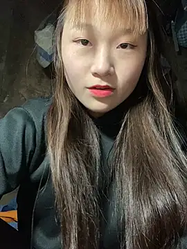 hinata-xx online show from March 12, 2026, 9:15 am