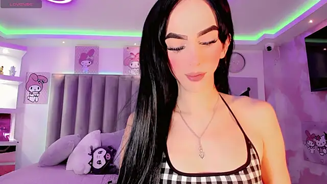 Melany Alejandra online show from December 17, 2025, 1:06 pm