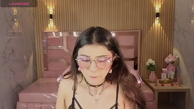 Snapshot of miss_devil_s chatting on April 14, 2026, 3:12 am miss devil s online show from April 14, 2026, 3:12 am