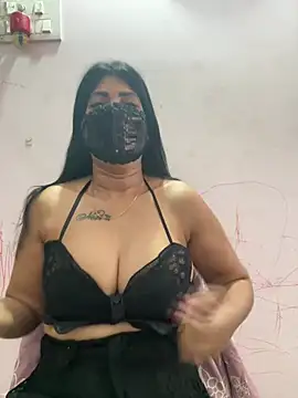 Snapshot of Nisharanilovee chatting on March 12, 2026, 7:03 am Nisharanilovee online show from March 12, 2026, 7:03 am