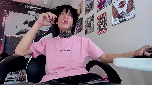 Snapshot of koryu_skull chatting on January 10, 2026, 8:10 pm koryu skull online show from January 10, 2026, 8:10 pm