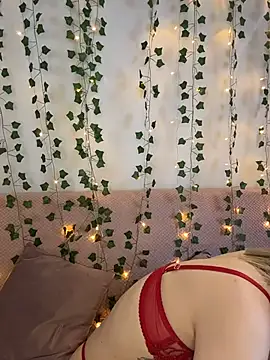 Snapshot of meli_sun chatting on December 15, 2025, 10:19 am meli sun online show from December 15, 2025, 10:19 am