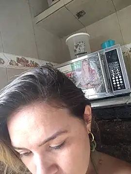 Charlott smi online show from March 19, 2026, 6:23 pm