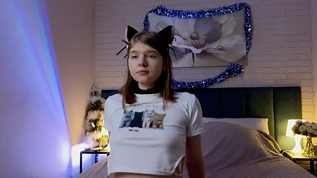 Lolly Dollly online show from December 22, 2025, 11:18 am