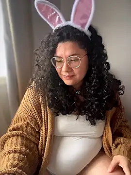 VanesssaMilf  online show from April 2, 2026, 1:20 pm