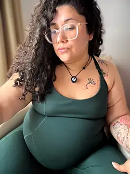 VanesssaMilf  online show from April 10, 2026, 4:01 pm