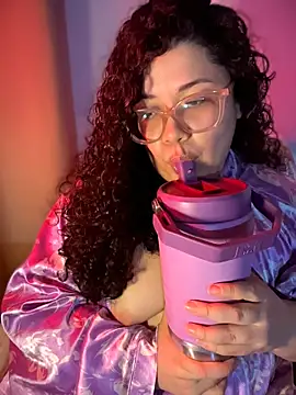 VanesssaMilf  online show from April 12, 2026, 3:55 am