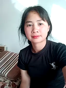 Him MountainGirl online show from April 9, 2026, 9:04 am