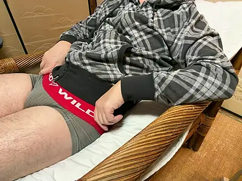 Snapshot of Hirokazu_12 chatting on January 9, 2026, 10:40 am Hirokazu 12 online show from January 9, 2026, 10:40 am