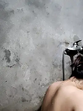 gigo-ulala online show from December 15, 2025, 1:15 pm