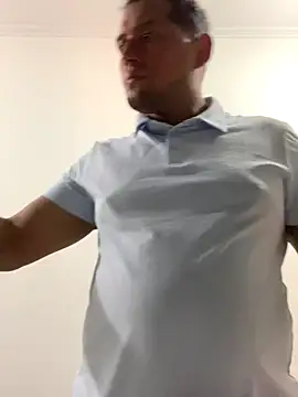 Snapshot of DarkOnebaki- chatting on January 8, 2026, 4:15 am DarkOnebaki- online show from January 8, 2026, 4:15 am