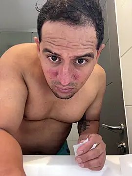 Snapshot of DarkOnebaki- chatting on March 4, 2026, 6:52 am DarkOnebaki- online show from March 4, 2026, 6:52 am