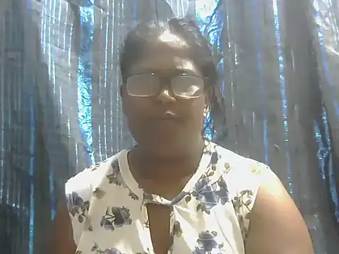 Snapshot of Exotic_indian95 chatting on December 16, 2025, 5:01 am Exotic indian95 online show from December 16, 2025, 5:01 am