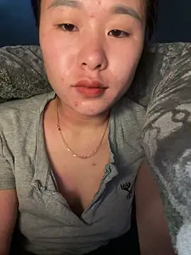 Snapshot of Lylyk2 chatting on December 16, 2025, 12:43 pm Lylyk2 online show from December 16, 2025, 12:43 pm