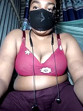 Snapshot of porimoi_505 chatting on February 19, 2026, 5:31 pm porimoi 505 online show from February 19, 2026, 5:31 pm