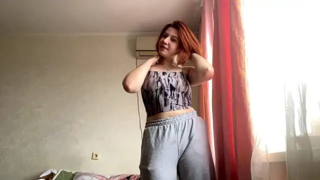 Julie mayers  online show from December 16, 2025, 11:04 am