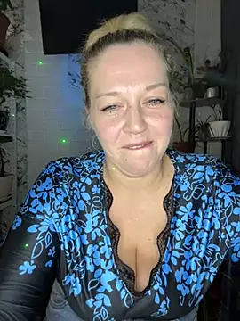 JenniferCarmen online show from March 19, 2026, 3:49 pm