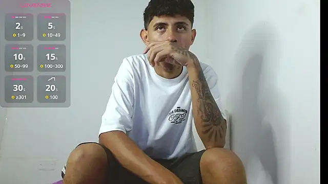 Snapshot of Jacob_twink_Ec chatting on December 17, 2025, 11:55 pm Jacob twink Ec online show from December 17, 2025, 11:55 pm