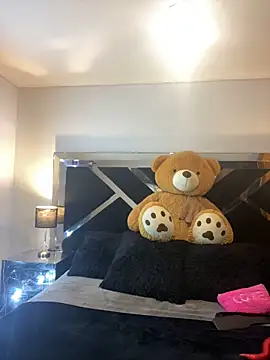 Snapshot of Moon_Magic666 chatting on March 12, 2026, 1:45 am Moon Magic666 online show from March 12, 2026, 1:45 am