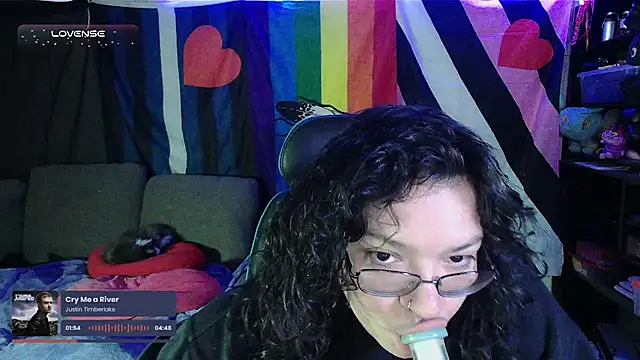 bellaheart x online show from December 17, 2025, 3:45 am