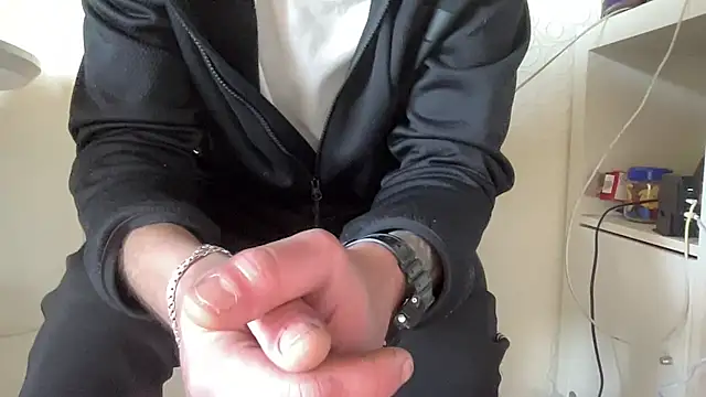 Snapshot of ludooo899 chatting on January 14, 2026, 10:43 am ludooo899 online show from January 14, 2026, 10:43 am