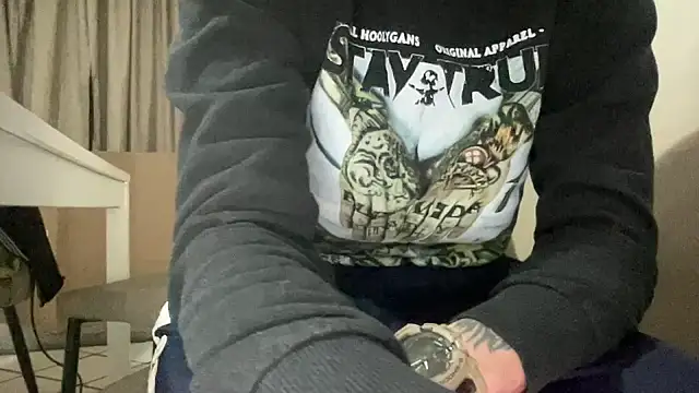 Snapshot of ludooo899 chatting on February 15, 2026, 11:19 am ludooo899 online show from February 15, 2026, 11:19 am