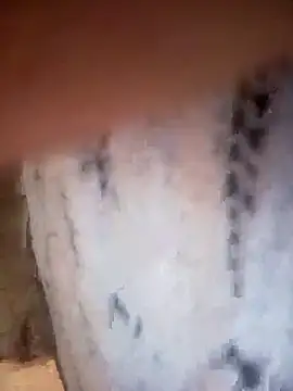 Snapshot of pihuu1313 chatting on March 8, 2026, 6:28 am pihuu1313 online show from March 8, 2026, 6:28 am