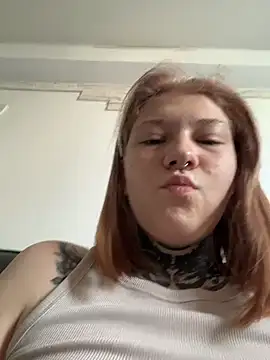 FionaMurr online show from July 1, 2026, 2:13 am