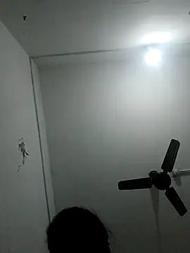 Snapshot of nehakapoor89 chatting on December 22, 2025, 5:54 pm nehakapoor89 online show from December 22, 2025, 5:54 pm