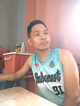 Snapshot of jevtobias chatting on December 16, 2025, 4:17 am jevtobias online show from December 16, 2025, 4:17 am