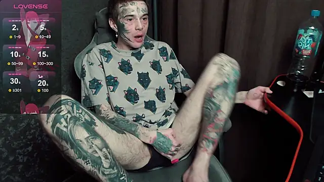 Snapshot of lonelycry7tal chatting on December 16, 2025, 9:31 pm lonelycry7tal online show from December 16, 2025, 9:31 pm