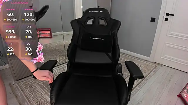 Snapshot of lovelymikky chatting on February 28, 2026, 3:18 am lovelymikky online show from February 28, 2026, 3:18 am