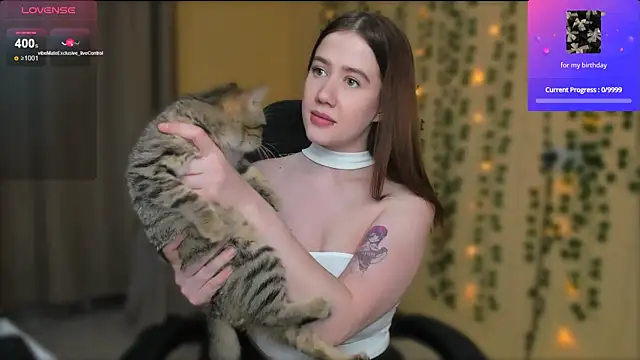 Snapshot of LunaViridis chatting on December 16, 2025, 11:59 am LunaViridis online show from December 16, 2025, 11:59 am