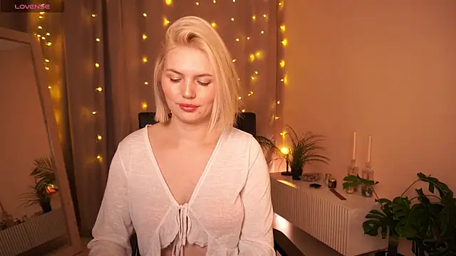 AmeliaWellss online show from December 16, 2025, 4:06 am