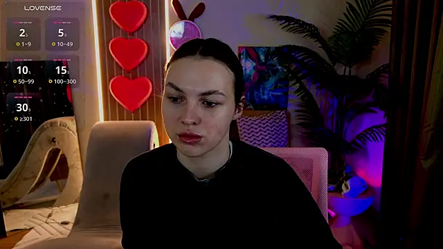 MaxinCarroll online show from March 19, 2026, 5:33 am