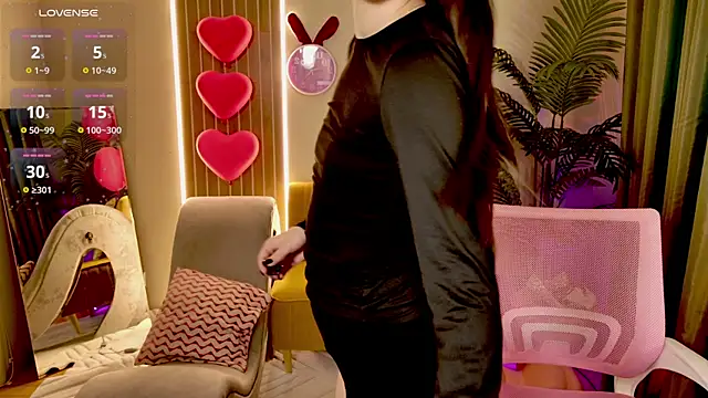 MaxinCarroll online show from April 2, 2026, 5:27 am