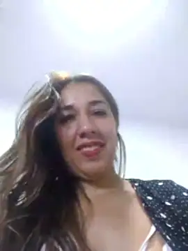 Snapshot of sammymomz02 chatting on January 11, 2026, 2:05 am sammymomz02 online show from January 11, 2026, 2:05 am