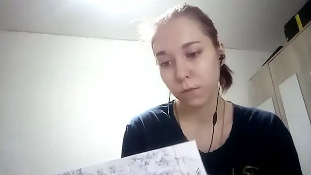 Snapshot of Annette_meow1 chatting on December 23, 2025, 8:12 am Annette meow1 online show from December 23, 2025, 8:12 am