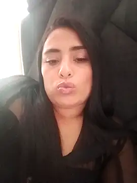 Snapshot of sara_nina chatting on December 14, 2025, 8:57 pm sara nina online show from December 14, 2025, 8:57 pm