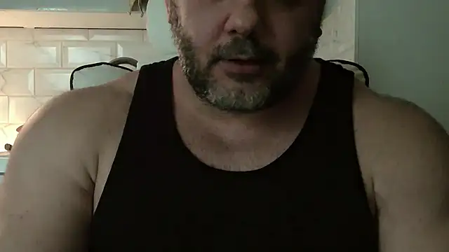 Snapshot of WildJohn_XX chatting on January 14, 2026, 9:42 pm WildJohn XX online show from January 14, 2026, 9:42 pm