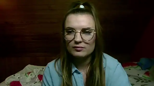 Snapshot of VanessaHard chatting on December 17, 2025, 8:37 pm VanessaHard online show from December 17, 2025, 8:37 pm