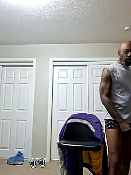 Rizzle9800 online show from April 9, 2026, 6:41 am